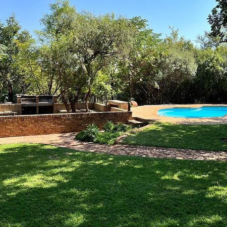 Featherwood Farm & Nyala Lodge Rayton 外观 照片