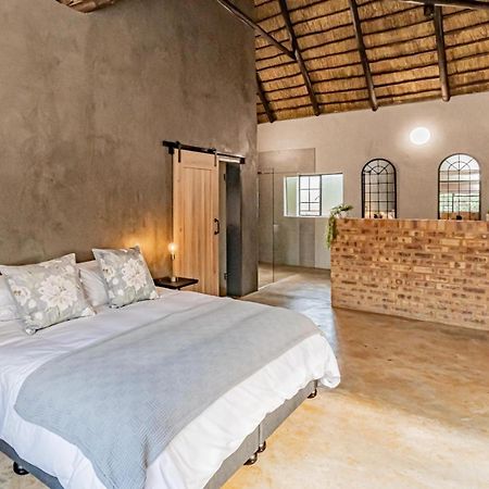 Featherwood Farm & Nyala Lodge Rayton 外观 照片